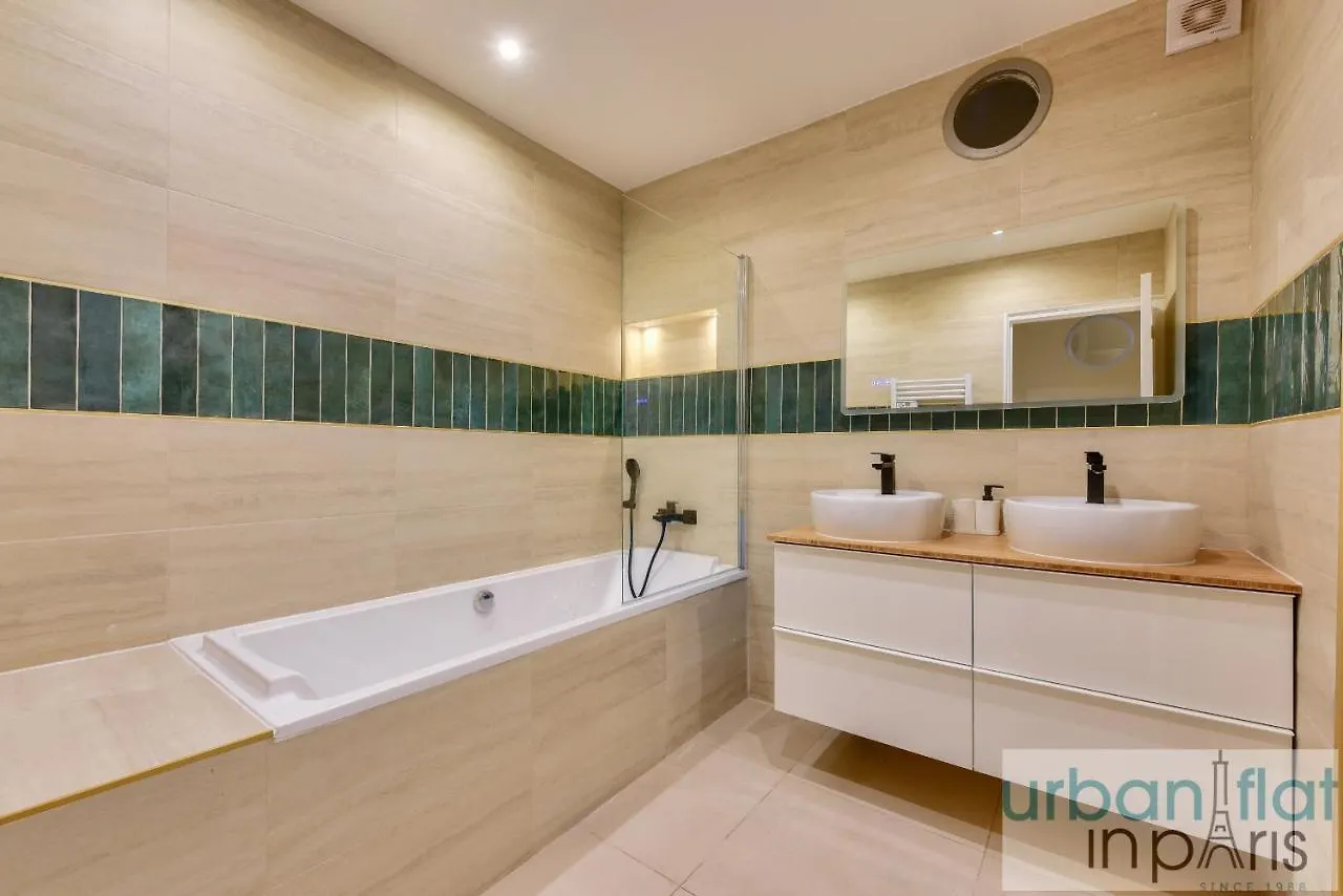 Urban Flat 171 - Sublime 3Bdr Flat - Triangle D Or Apartment Paris